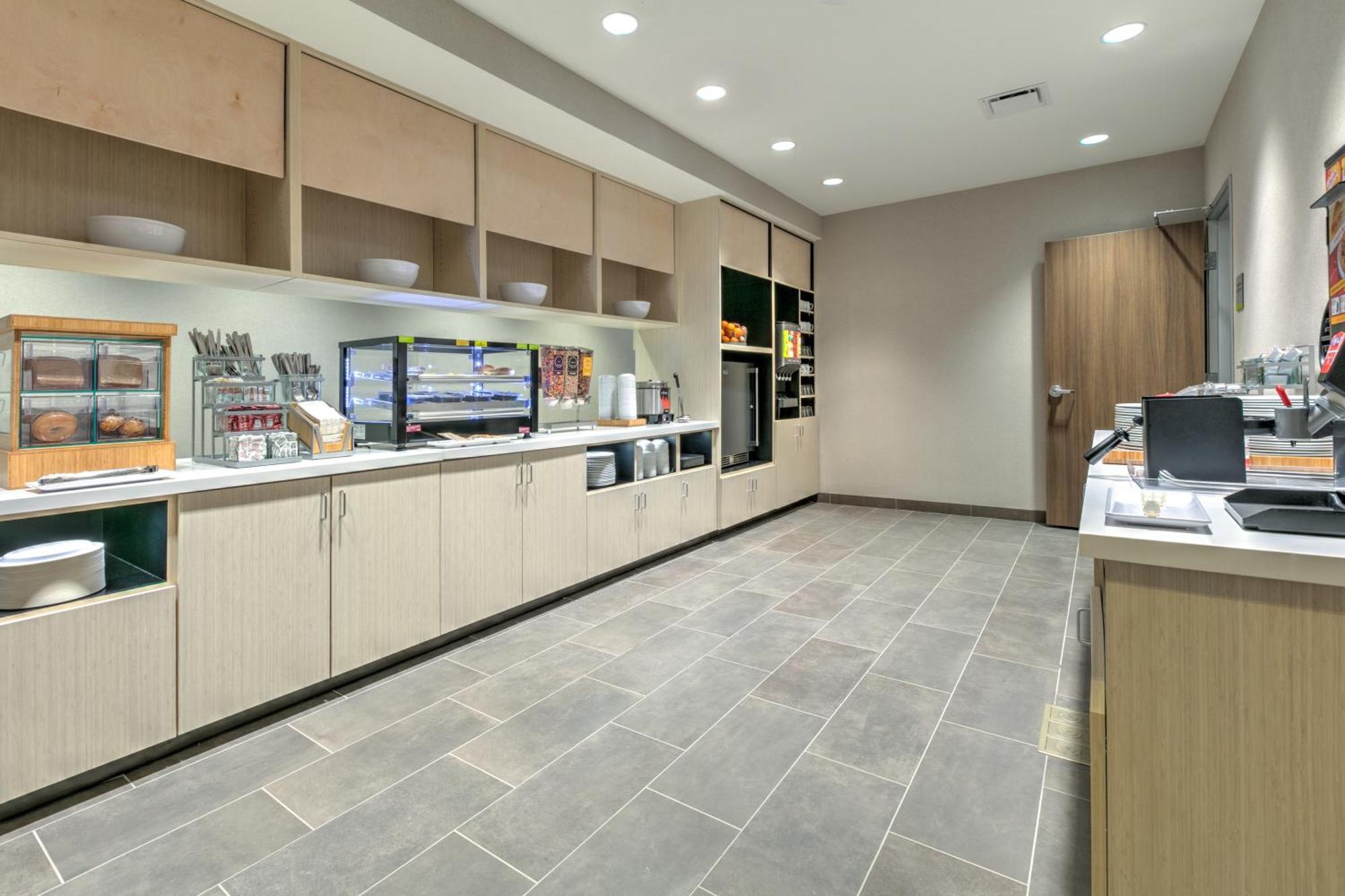 Home2 Suites By Hilton Tulsa Airport 외부 사진
