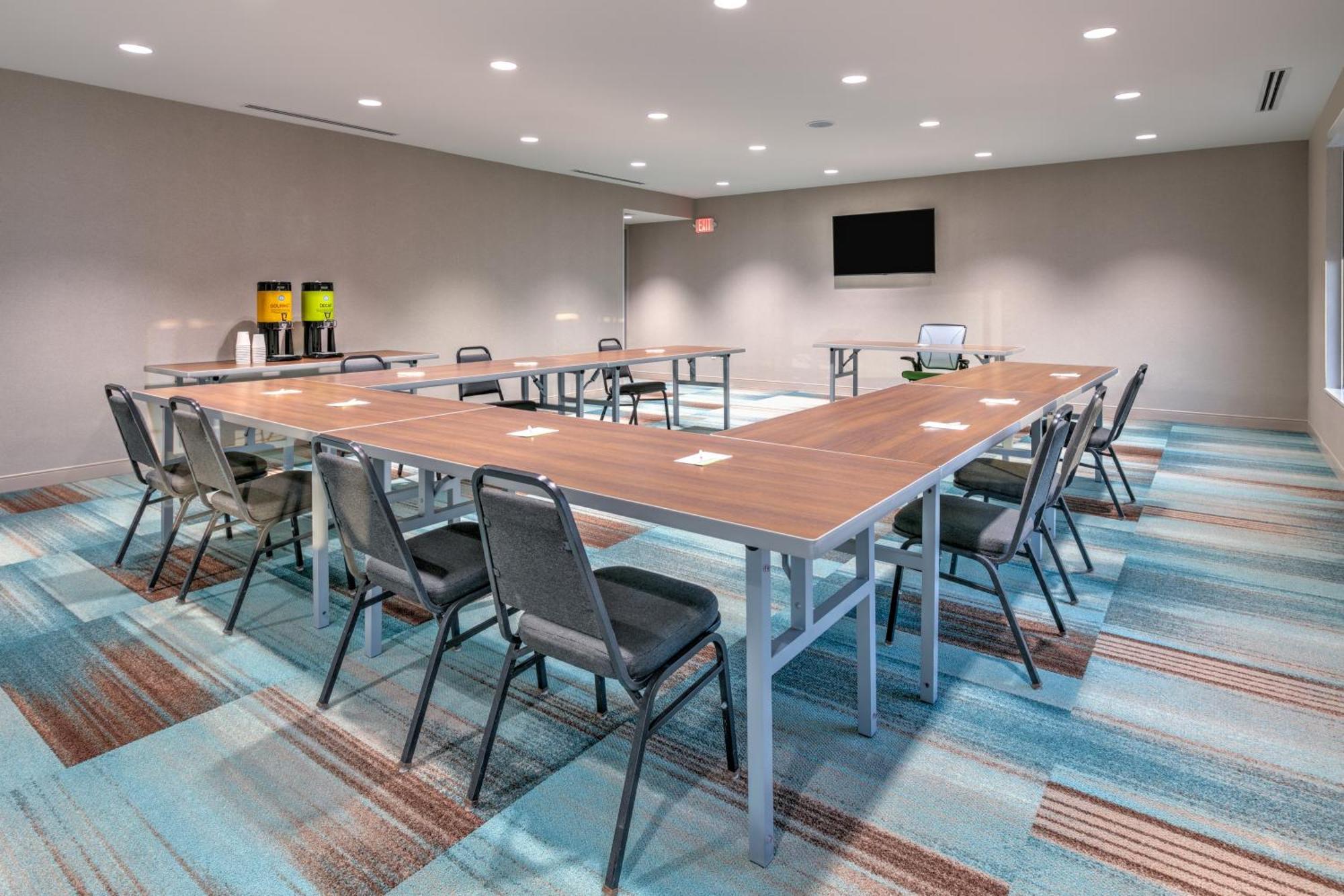 Home2 Suites By Hilton Tulsa Airport 외부 사진